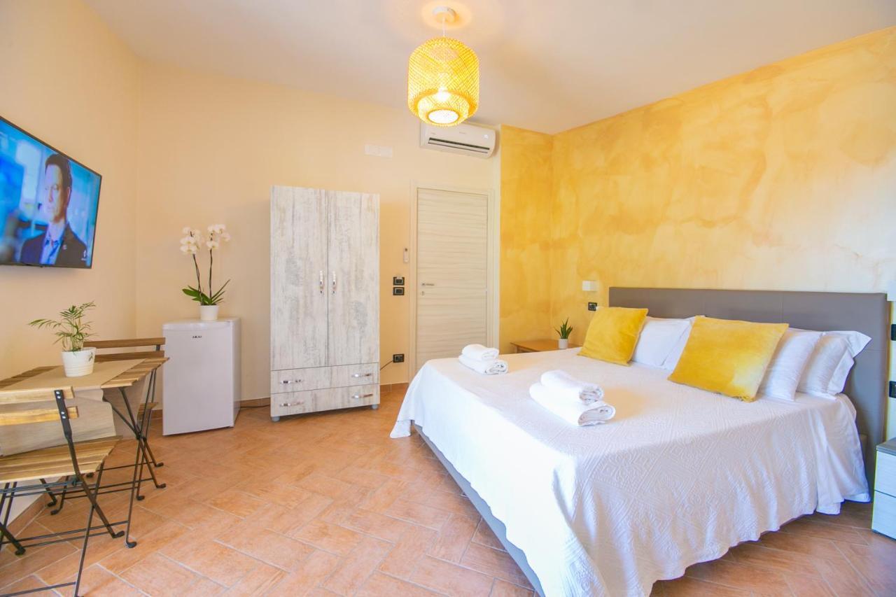 Perla Stabia Bed & Breakfast กาสเตลลัมมาเร ดิ สตาเบีย ภายนอก รูปภาพ