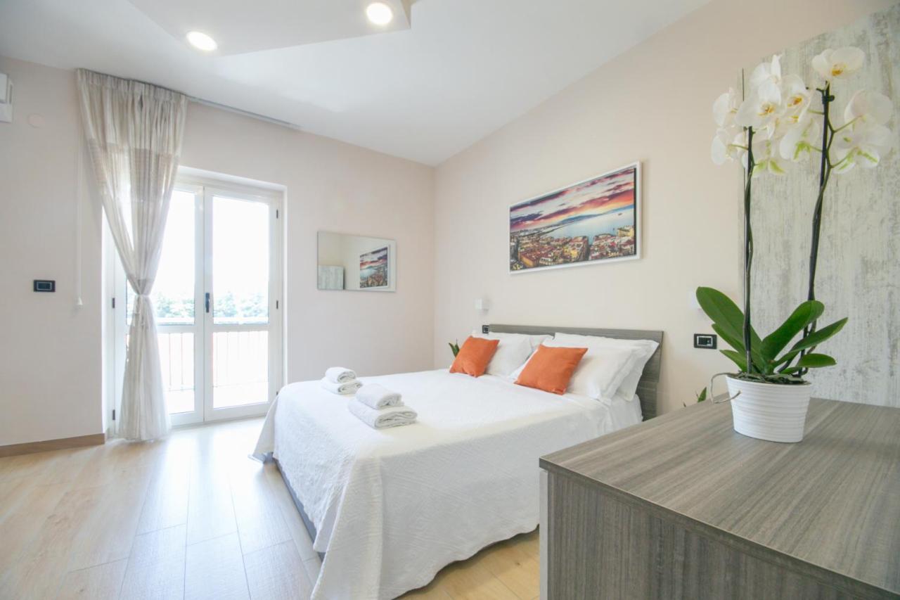 Perla Stabia Bed & Breakfast กาสเตลลัมมาเร ดิ สตาเบีย ภายนอก รูปภาพ