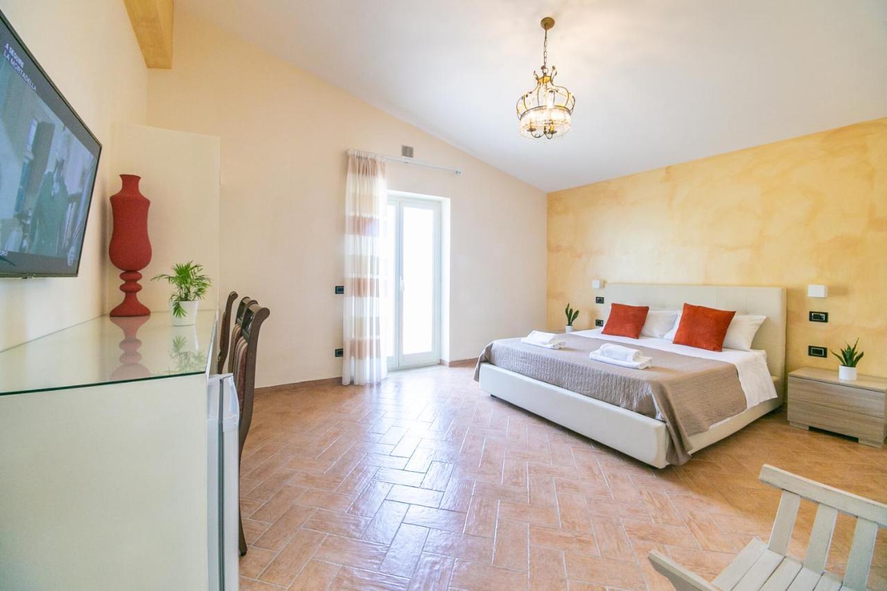 Perla Stabia Bed & Breakfast กาสเตลลัมมาเร ดิ สตาเบีย ภายนอก รูปภาพ
