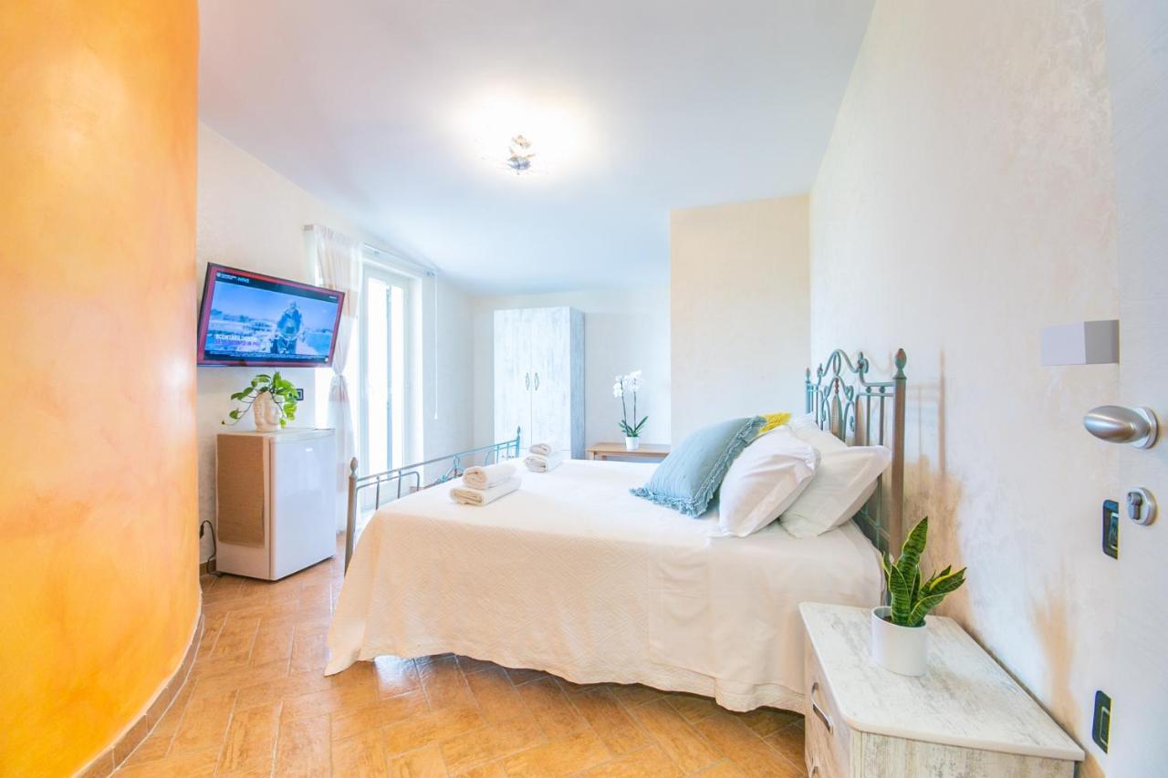 Perla Stabia Bed & Breakfast กาสเตลลัมมาเร ดิ สตาเบีย ภายนอก รูปภาพ