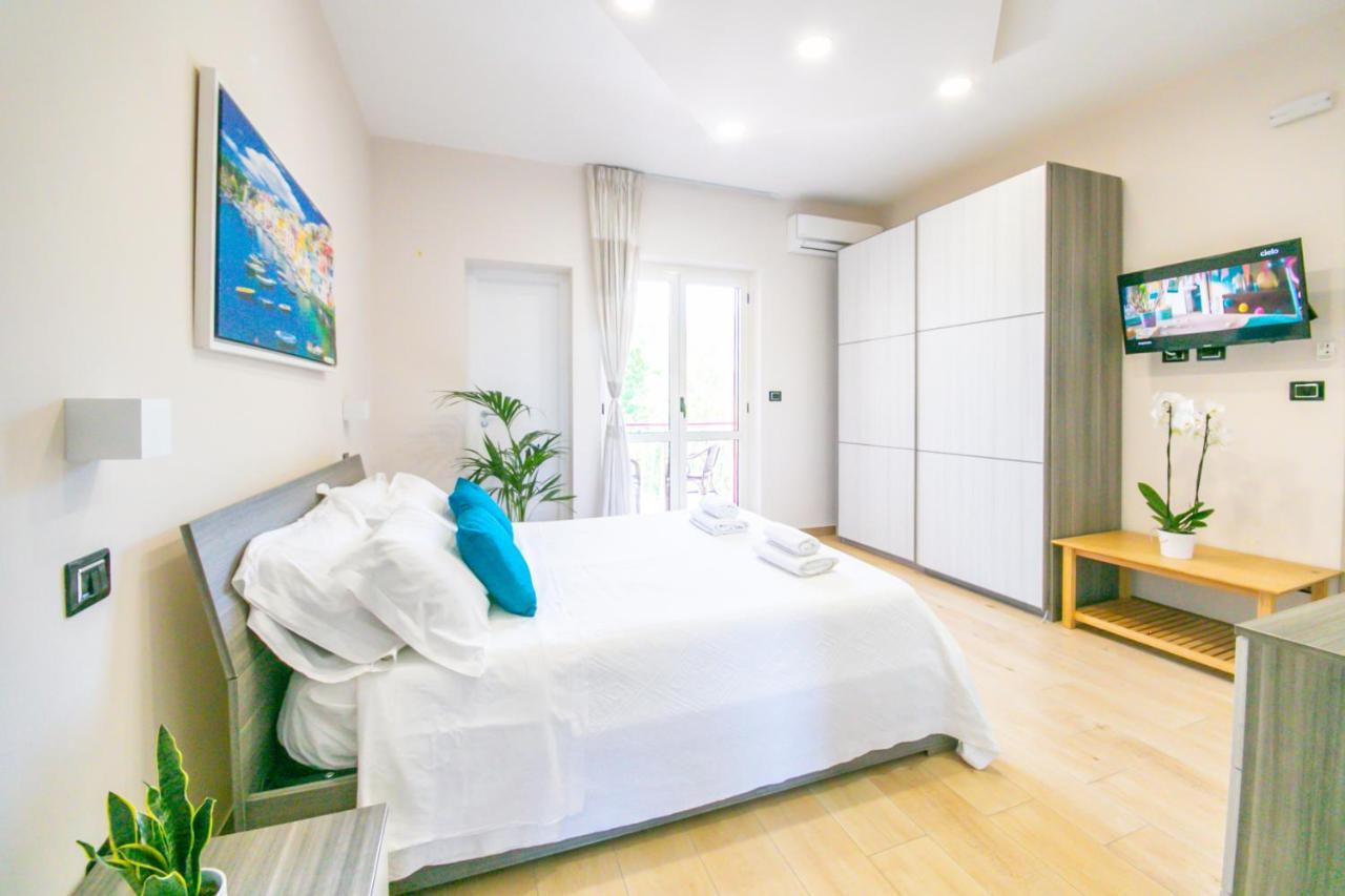 Perla Stabia Bed & Breakfast กาสเตลลัมมาเร ดิ สตาเบีย ภายนอก รูปภาพ